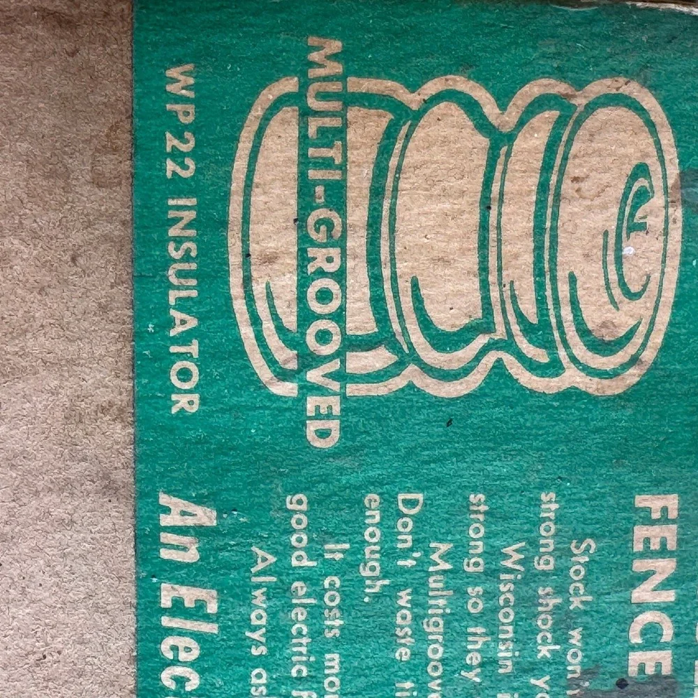 Vintage‎ Electric Fence Insulators Wisconsin Porcelain WP-22 Multi-Grooved New